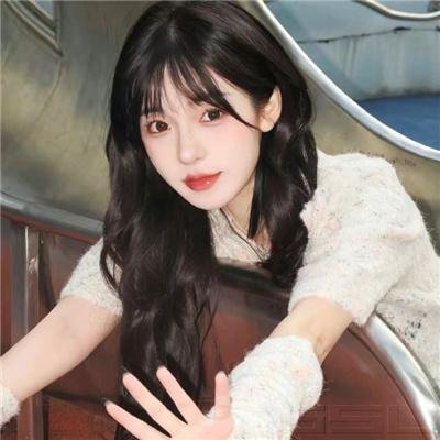 总之就是非常可爱～制服～